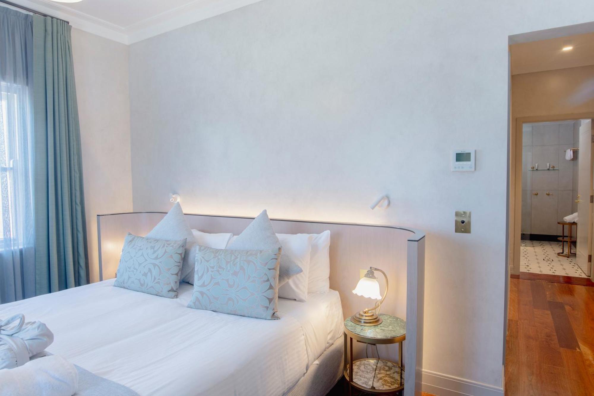 Tattersalls Hotel Армидейл Екстериор снимка