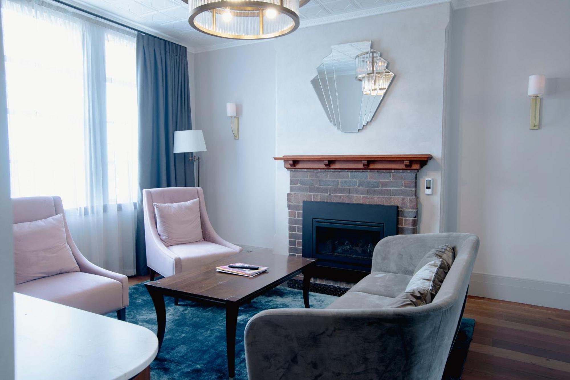 Tattersalls Hotel Армидейл Екстериор снимка