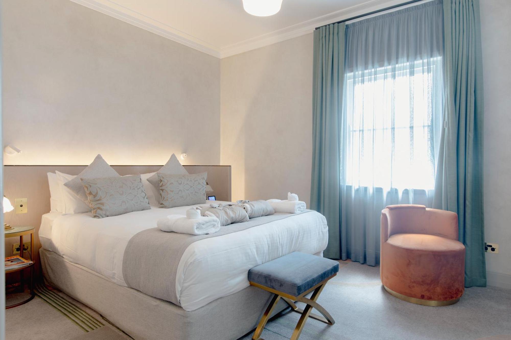 Tattersalls Hotel Армидейл Екстериор снимка