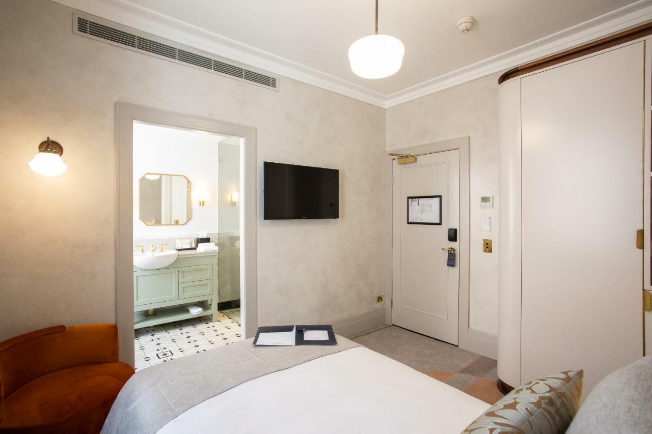 Tattersalls Hotel Армидейл Екстериор снимка