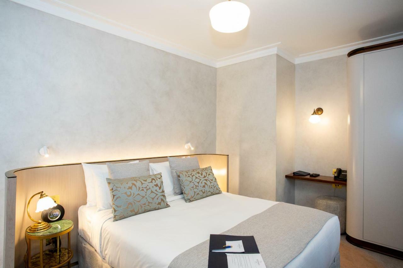 Tattersalls Hotel Армидейл Екстериор снимка