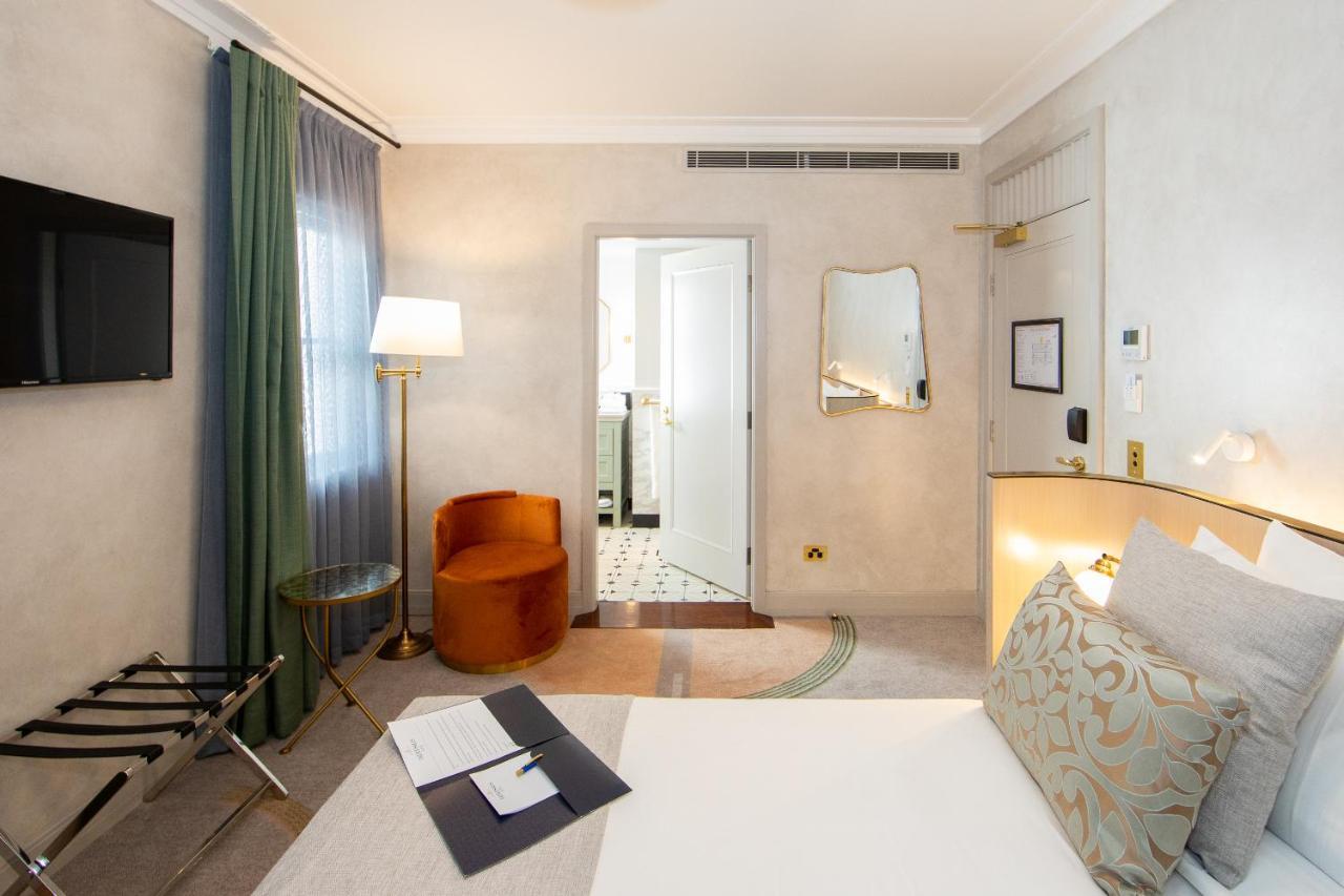 Tattersalls Hotel Армидейл Екстериор снимка